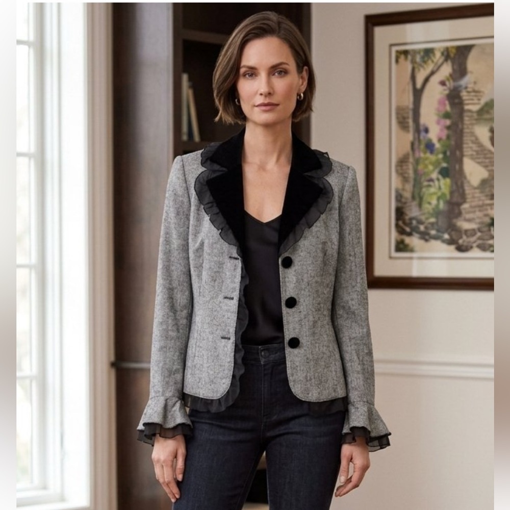 metrostyle Gray Jacket with Black Scalloped Trim size 8